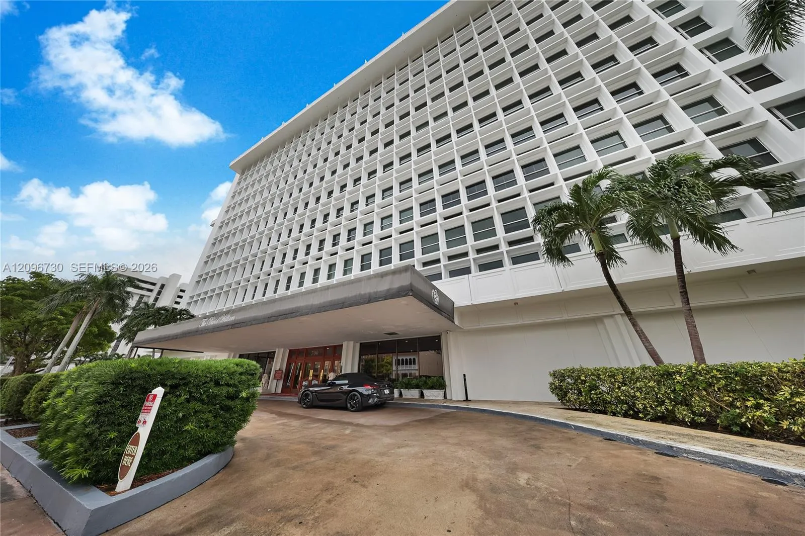 View details of listing 700 Biltmore Way 802, Coral Gables, FL 33134 Coral Gables with MLS#