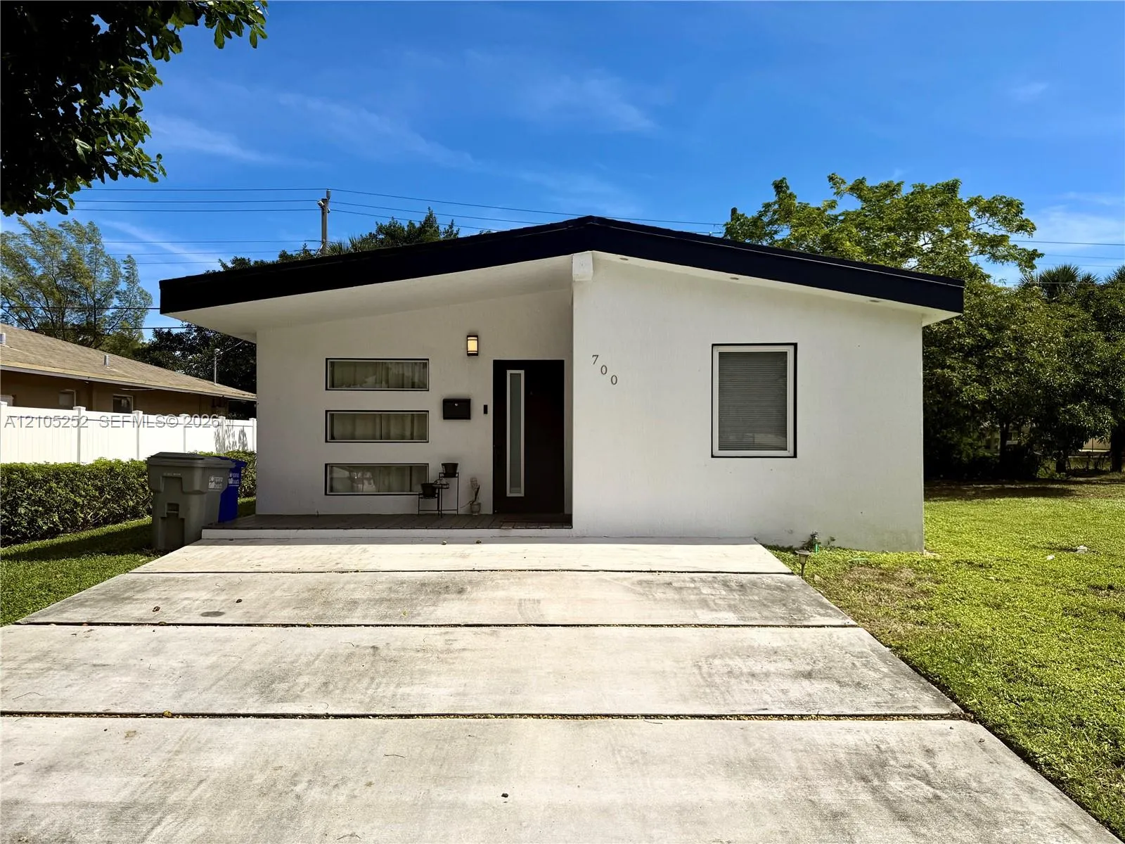 Listing  700 NW 17th Terrace, Pompano Beach, FL 33069, Pompano Beach, FL 33069