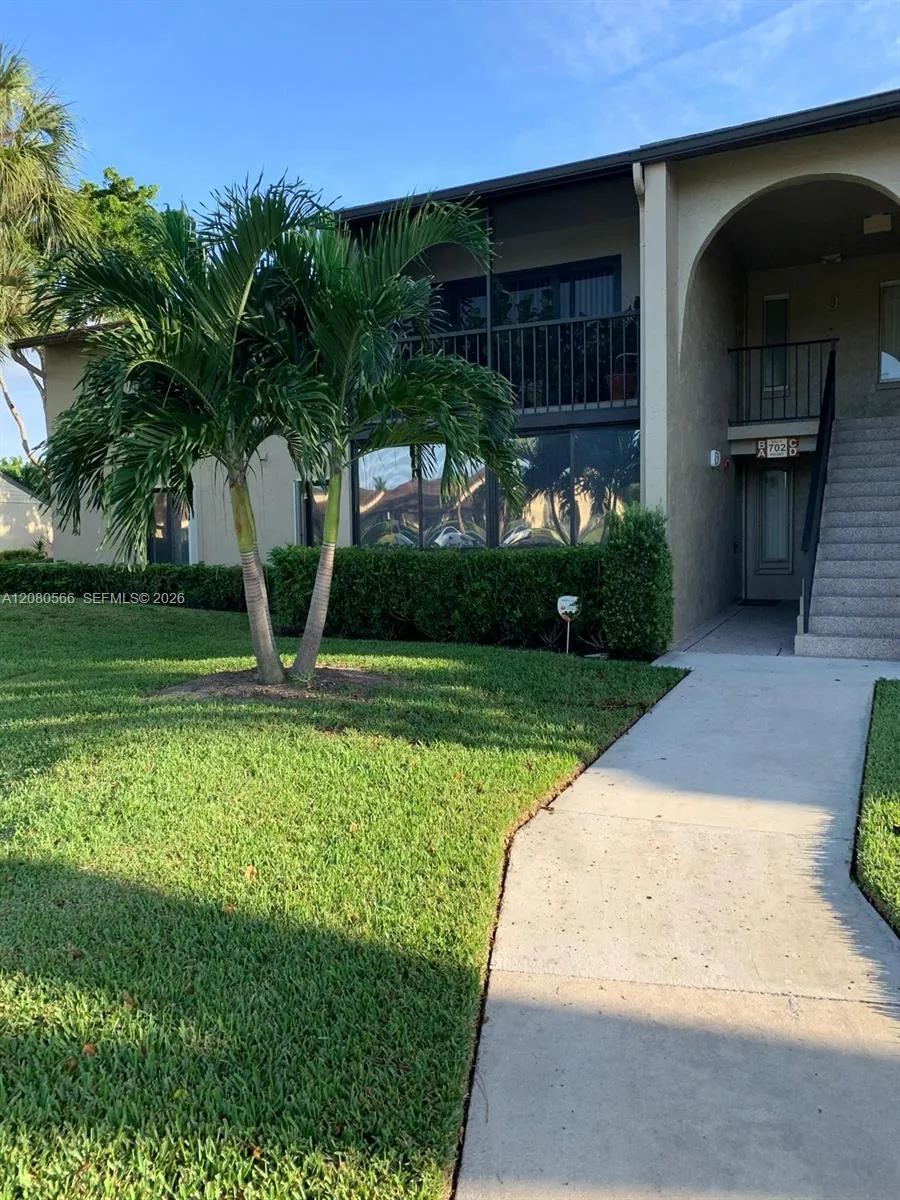 View details of listing 702 Sunny Pine Way A1, Greenacres, FL 33415 Greenacres with MLS#