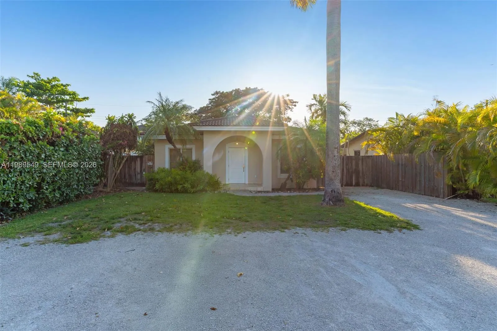 Listing  7048 SW 83rd Court, Miami, FL 33143, Miami, FL 33143