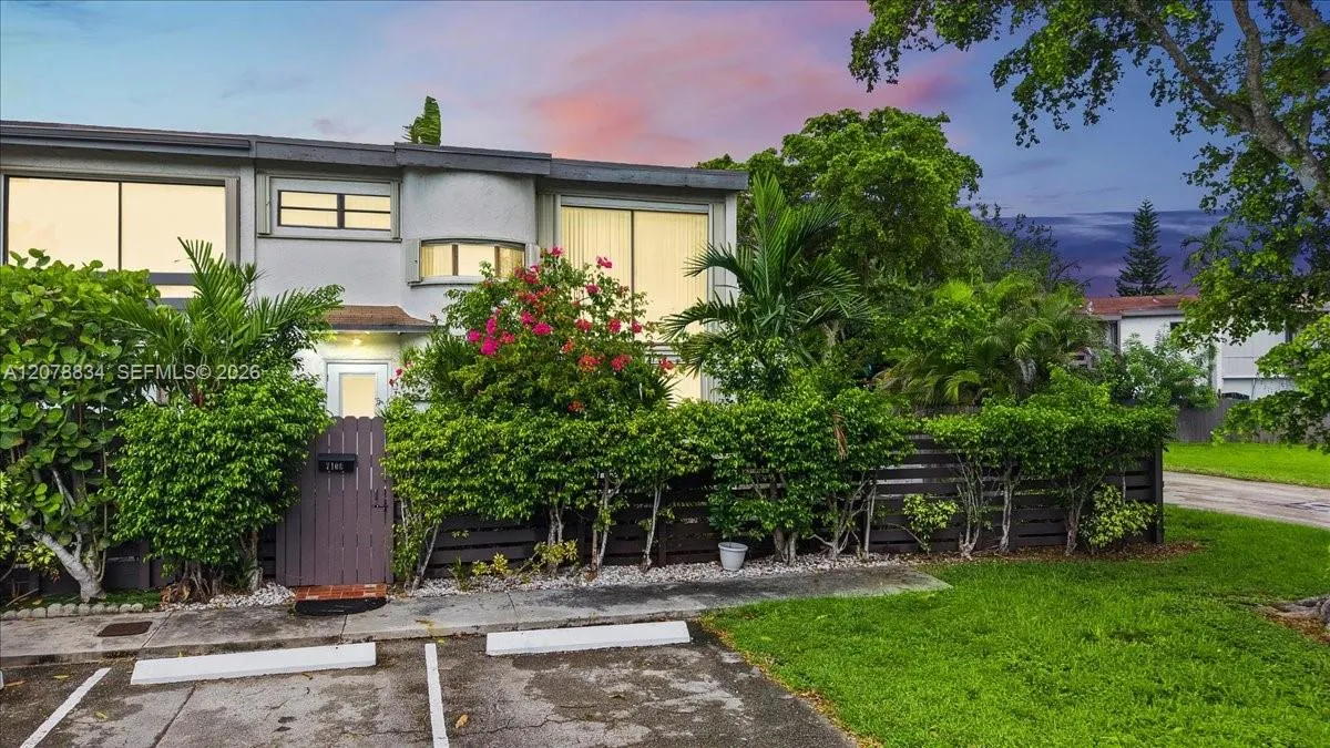 View details of listing 7100 SW 112th Avenue, Miami, FL 33173 Miami with MLS#