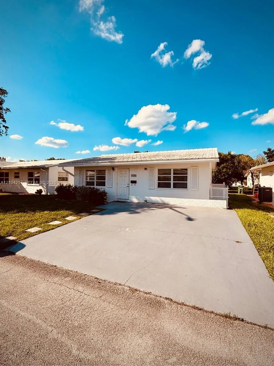 Listing  7105 NW 74th Place, Tamarac, FL 33321, Tamarac, FL 33321