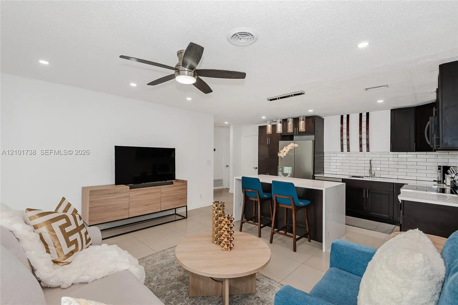 Listing  711 SW 14th Court, Fort Lauderdale, FL 33315, Fort Lauderdale, FL 33315