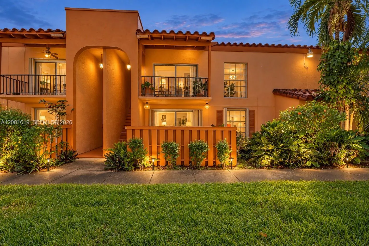 View details of listing 7110 Fairway Drive L12, Miami Lakes, FL 33014 Miami Lakes with MLS#