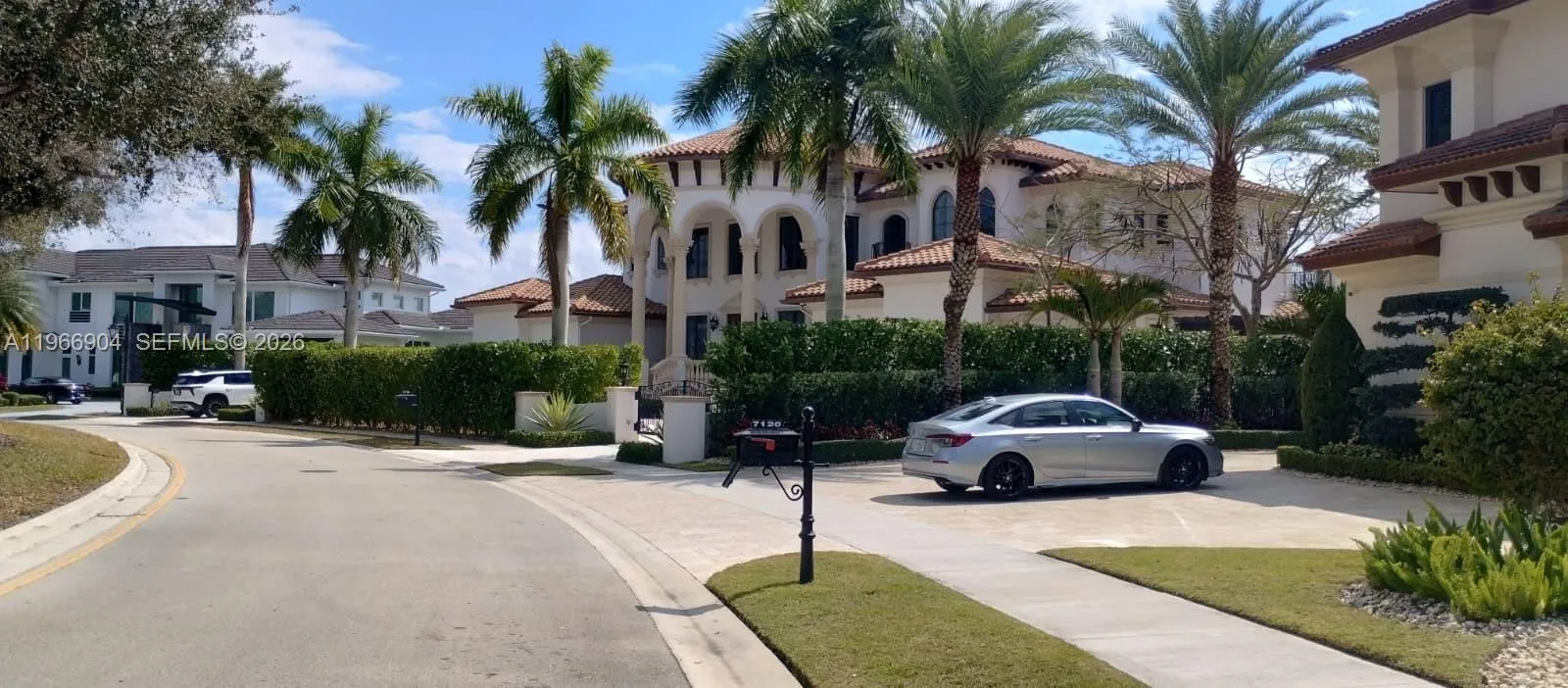 View details of listing 7130 Lemon Grass Drive, Parkland, FL 33076 Parkland with MLS# 