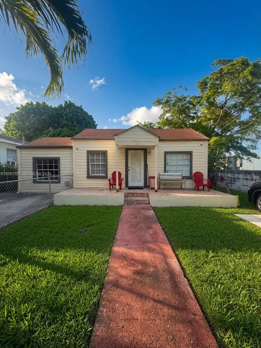 View details of listing 715 NW 116th Terrace B, Miami, FL 33168 Miami with MLS#
