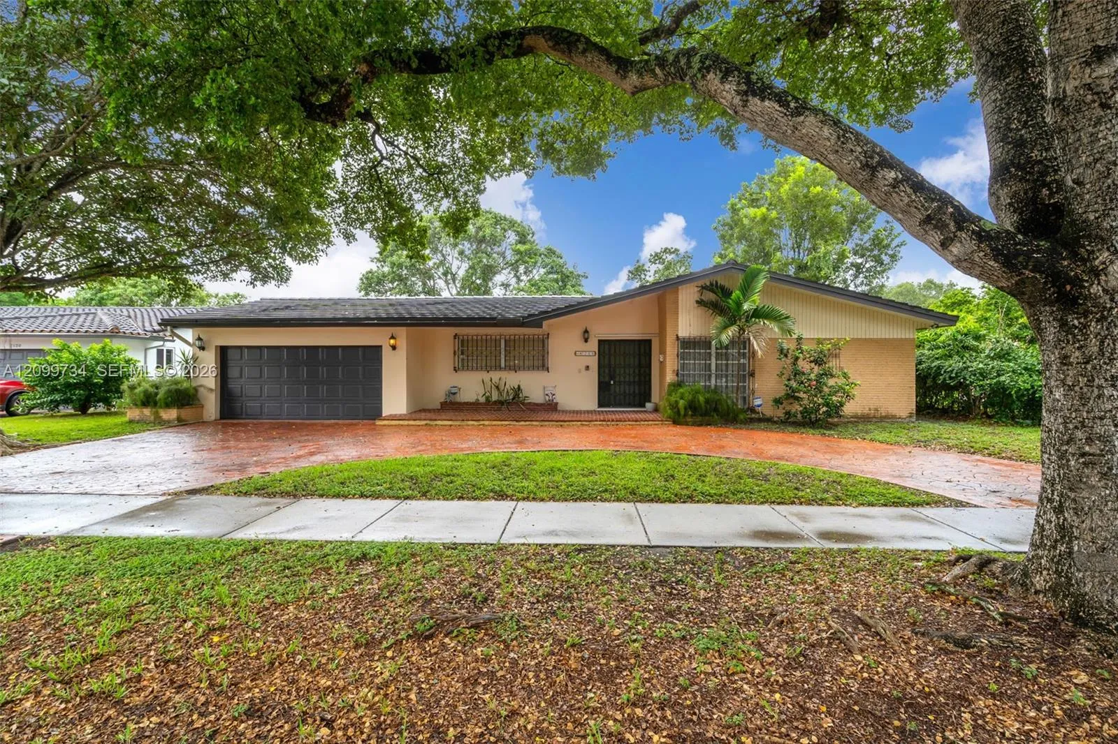 View details of listing 7200 S Miami Lakeway S, Miami Lakes, FL 33014 Miami Lakes with MLS#