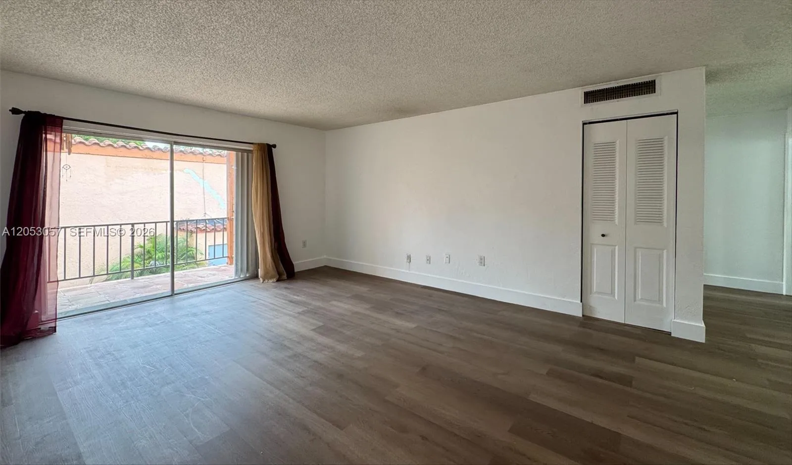 View details of listing 7208 Fairway Drive I14, Miami Lakes, FL 33014 Miami Lakes with MLS#