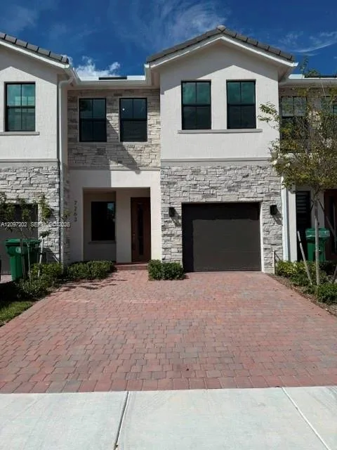 Listing  7263 SW 46 Street, Davie, FL 33314, Davie, FL 33314