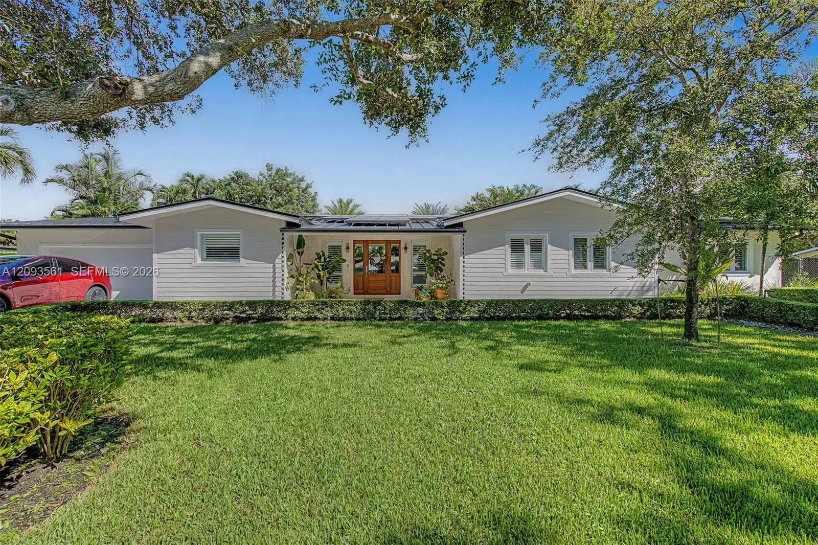View details of listing 7301 SW 134th Terrace, Pinecrest, FL 33156 Pinecrest with MLS# 