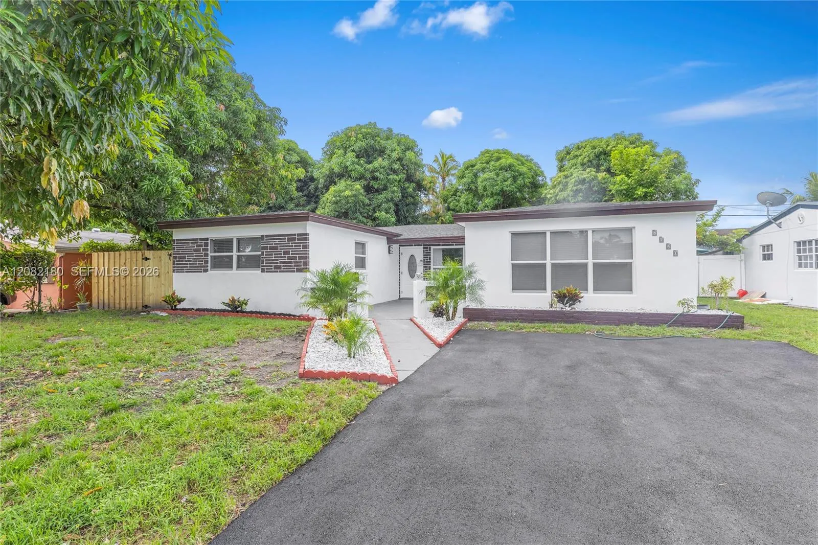 View details of listing 7320 Shalimar Street, Miramar, FL 33023 Miramar with MLS#