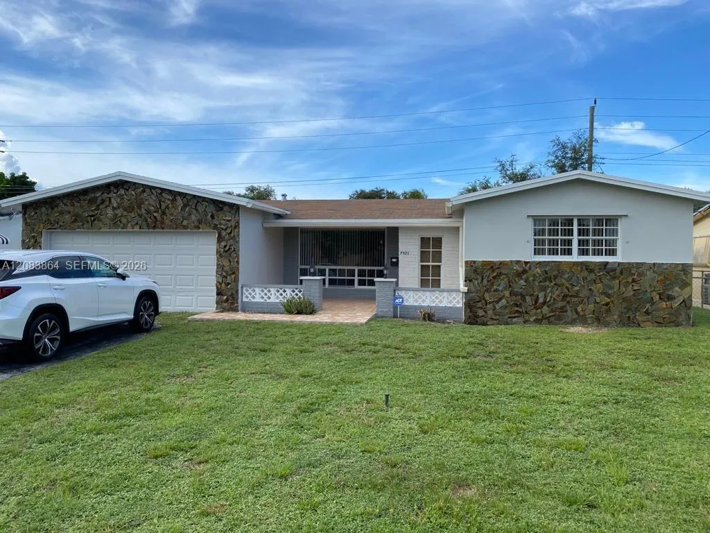 Listing  7321 Fairway Boulevard 2, Miramar, FL 33023, Miramar, FL 33023