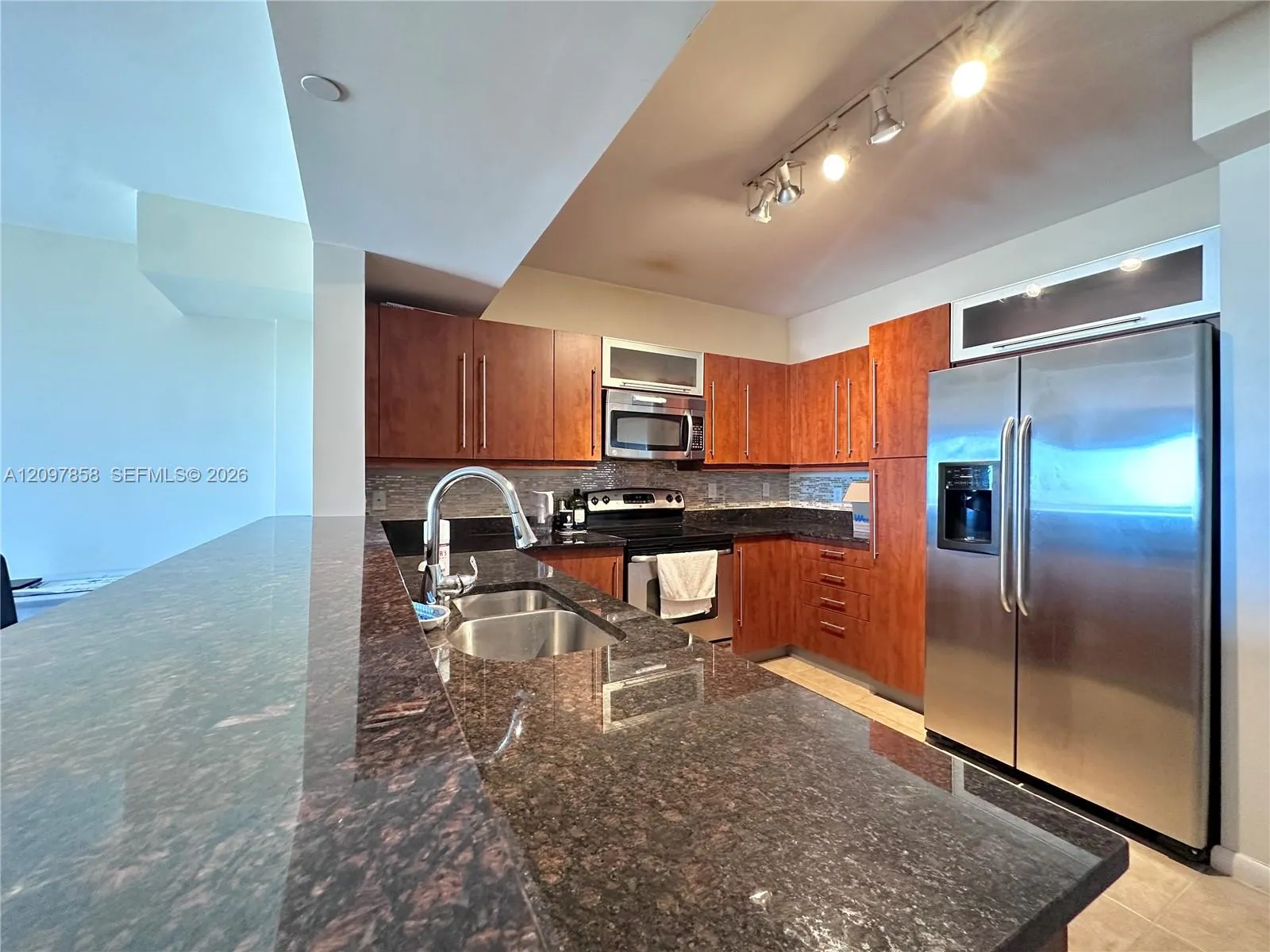 View details of listing 7350 SW 89th Street 2005S, Miami, FL 33156 Miami with MLS# 