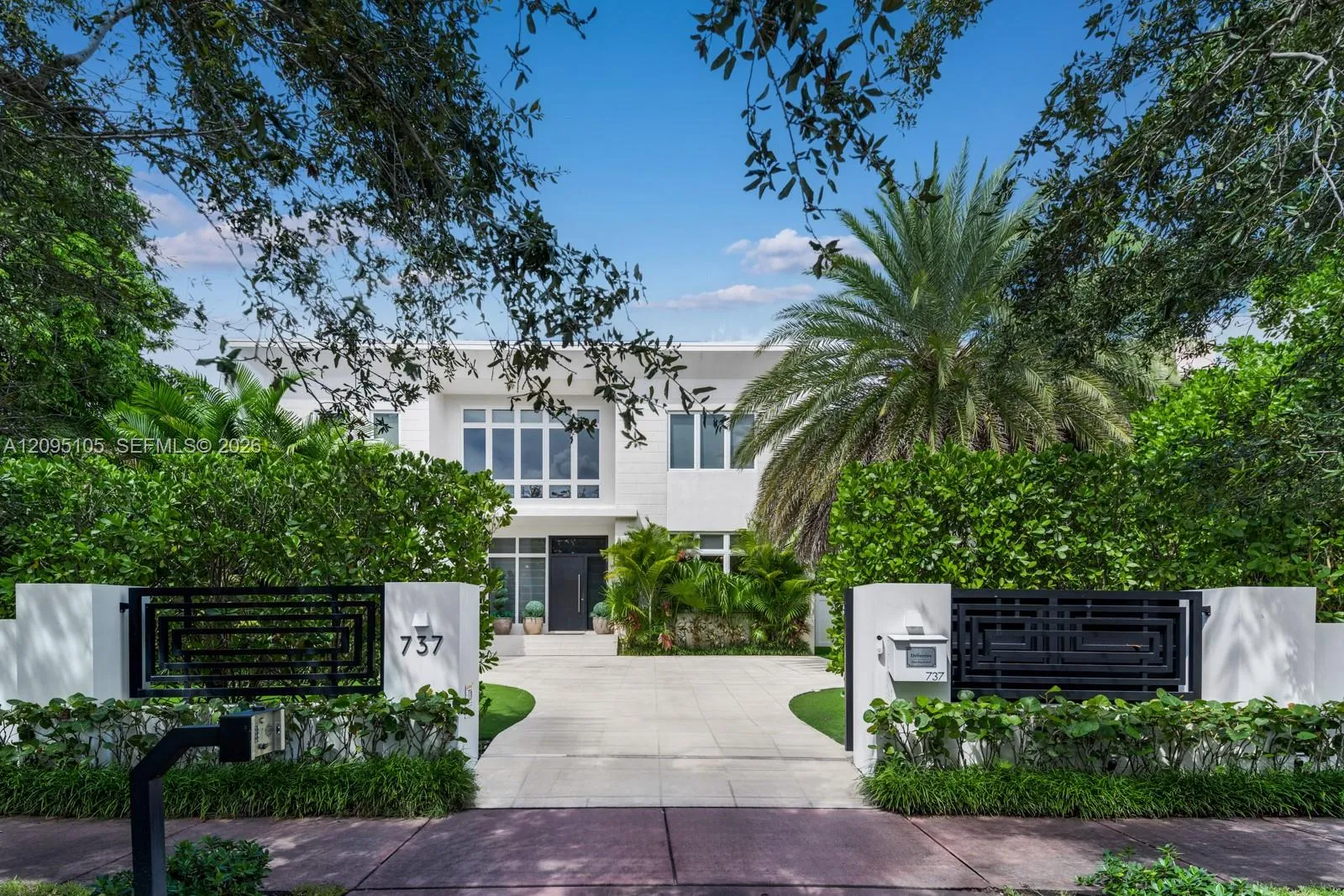 Listing  737 W 49th Street, Miami Beach, FL 33140, Miami Beach, FL 33140