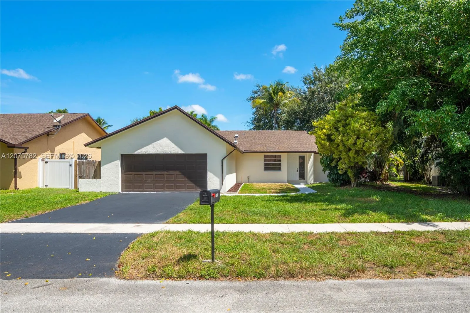 Listing  7389 NW 48th Place, Lauderhill, FL 33319, Lauderhill, FL 33319