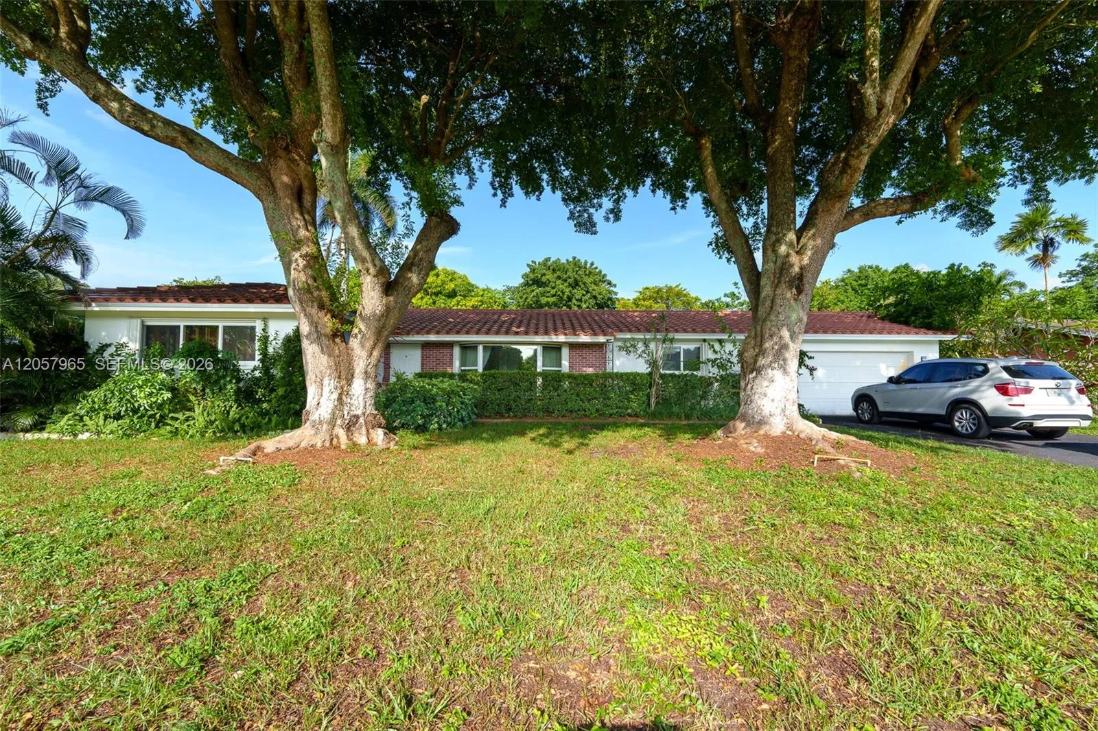 Listing  740 Ridgewood Lane, Plantation, FL 33317, Plantation, FL 33317
