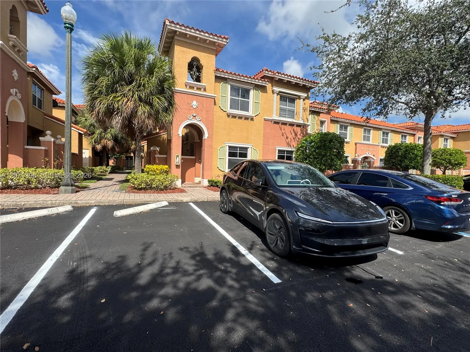 Listing  744 SW 106th Avenue 2001, Pembroke Pines, FL 33025, Pembroke Pines, FL 33025
