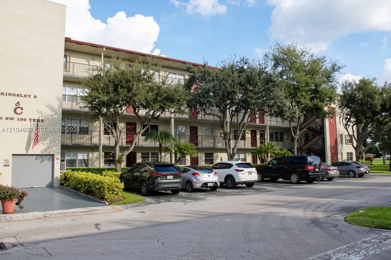 Listing  750 SW 133rd Terrace 114C, Pembroke Pines, FL 33027, Pembroke Pines, FL 33027
