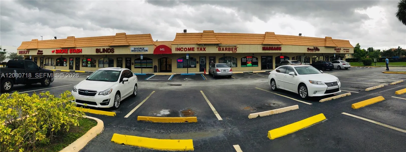 View details of listing 7511 NW 64 Street, Tamarac, FL 33321 Tamarac with MLS#