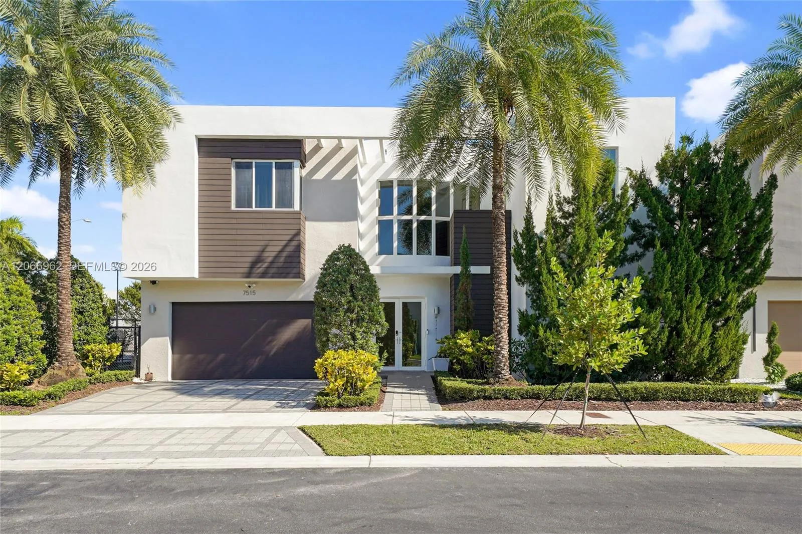 Listing  7515 NW 99th Avenue, Doral, FL 33178, Doral, FL 33178