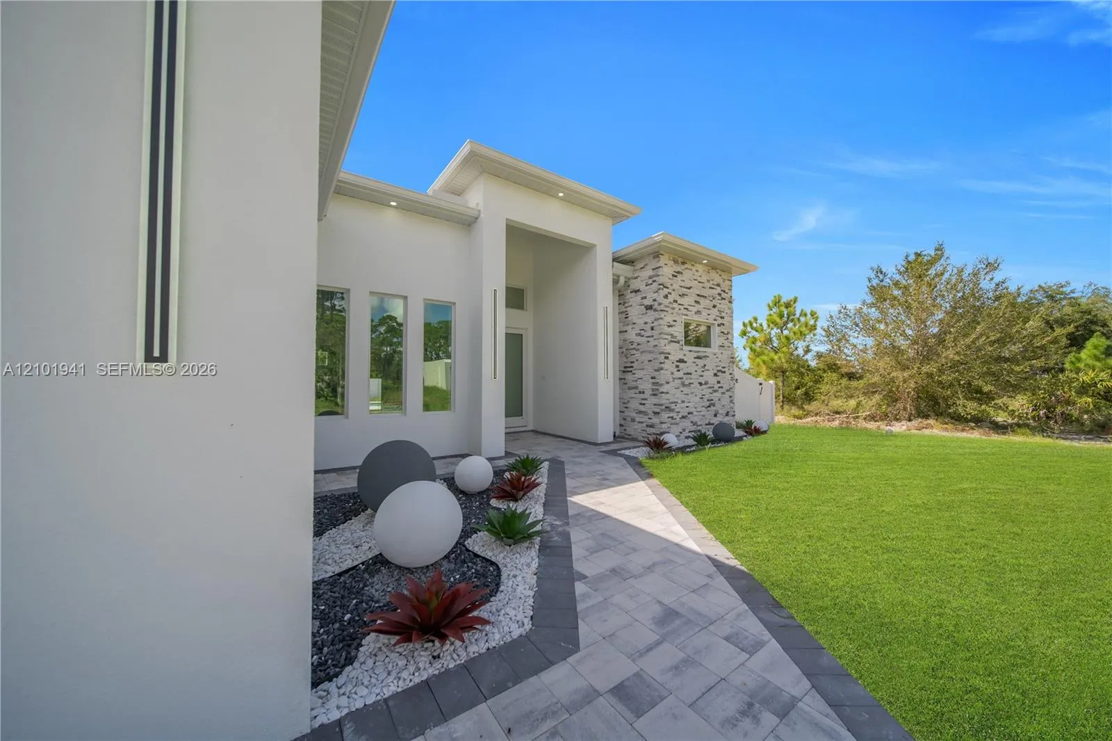 Listing  752 Clancy Street E, Lehigh Acres, FL 33974, Lehigh Acres, FL 33974