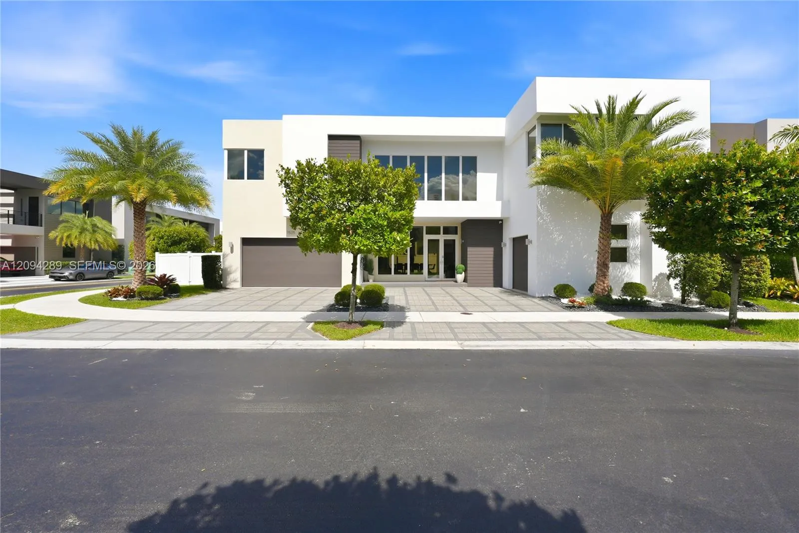 Listing  7525 NW 103rd Place, Doral, FL 33178, Doral, FL 33178