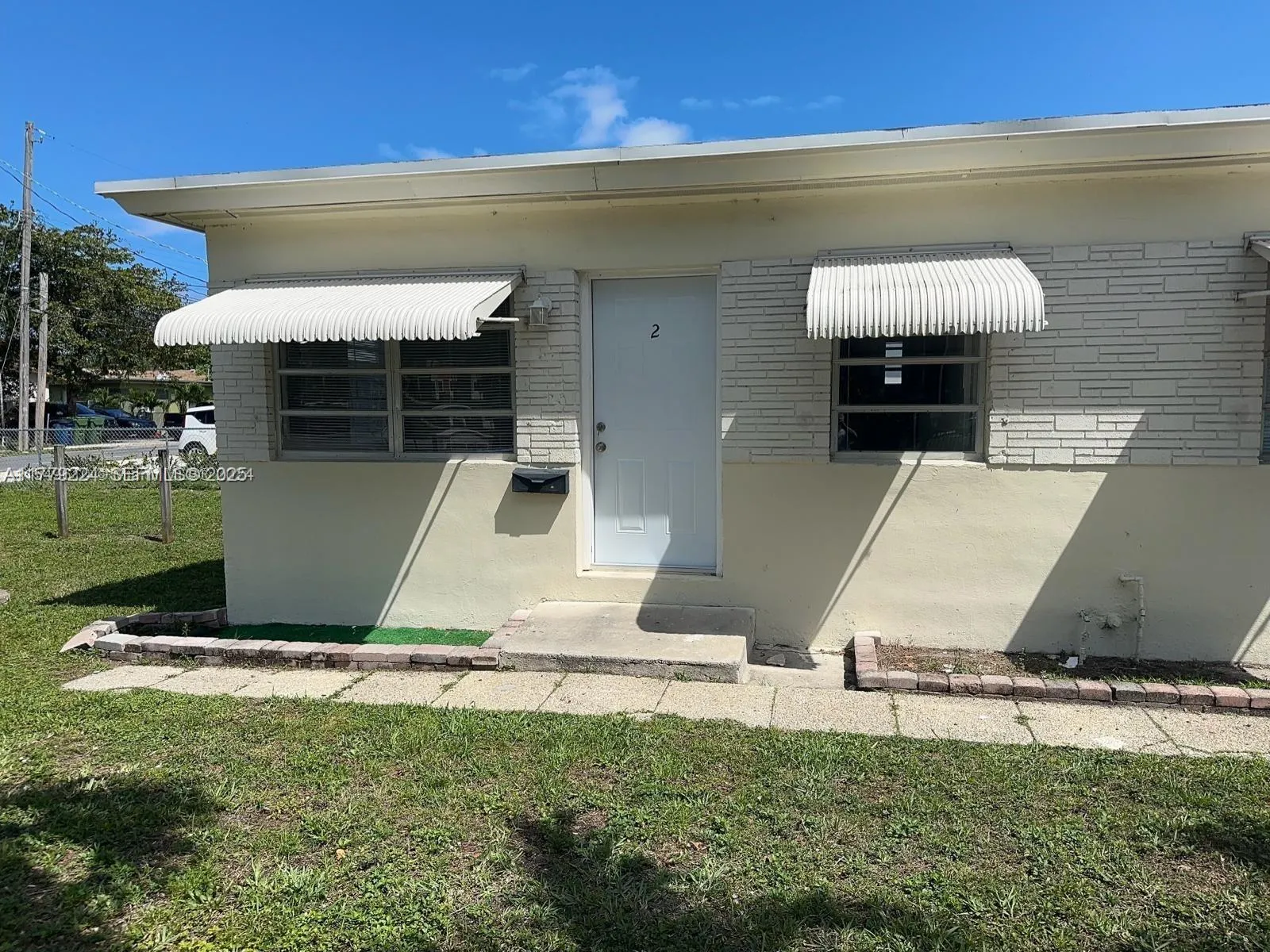 View details of listing 756 NW 5th Street, Hallandale Beach, FL 33009 Hallandale Beach with MLS#