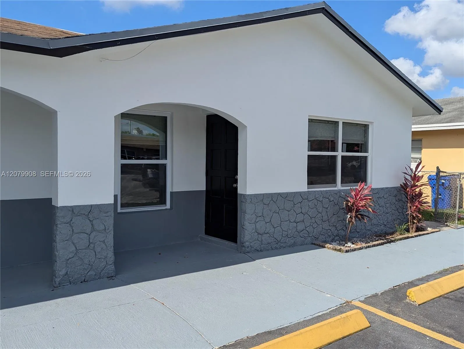 Listing  7610 SW 10th Street 3, North Lauderdale, FL 33068, North Lauderdale, FL 33068