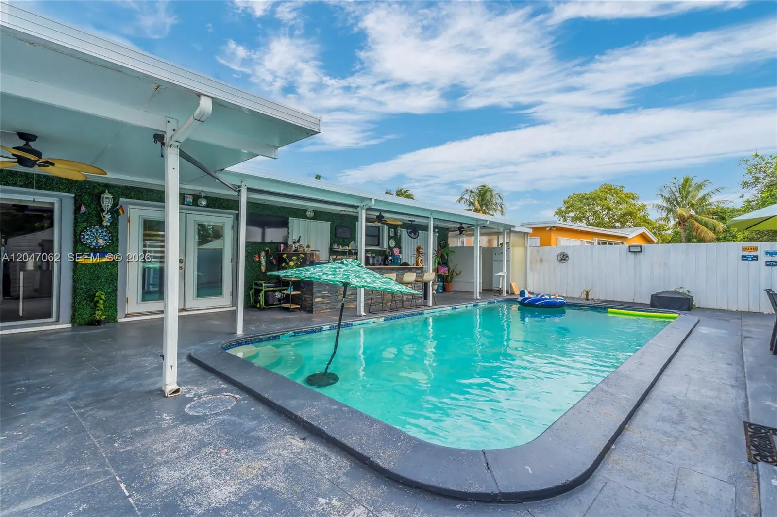 View details of listing 7630 Plantation Boulevard, Miramar, FL 33023 Miramar with MLS#