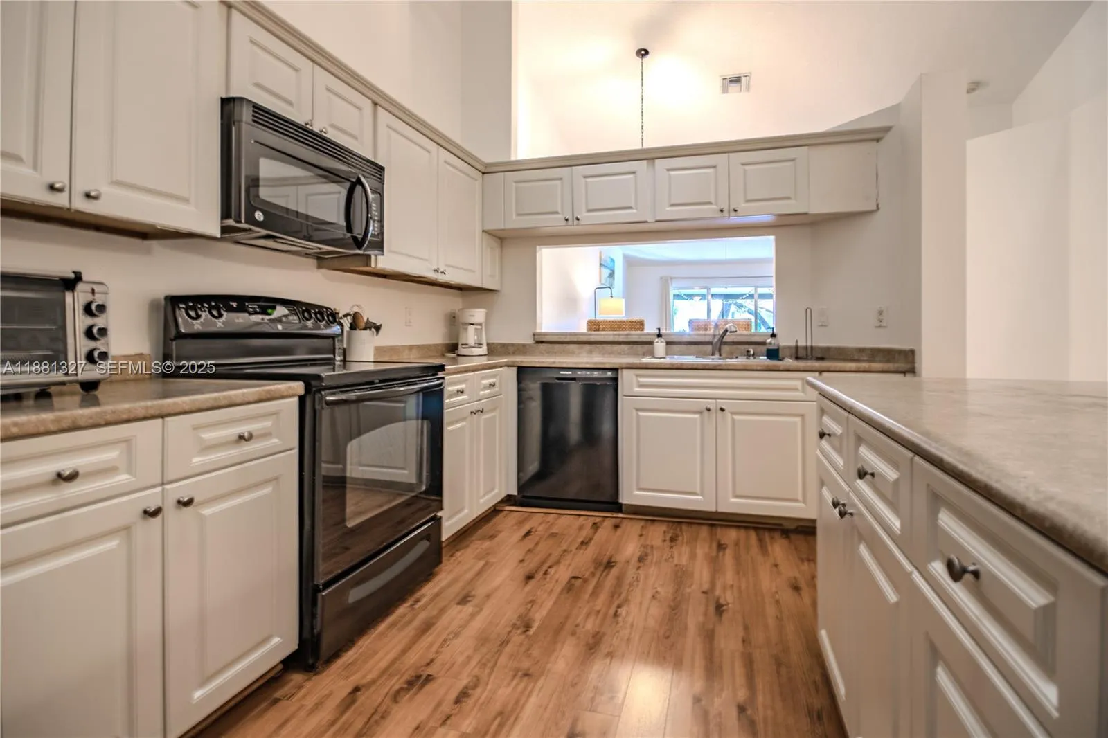 Listing  7652 S Pinewalk Drive S 139, Margate, FL 33063, Margate, FL 33063