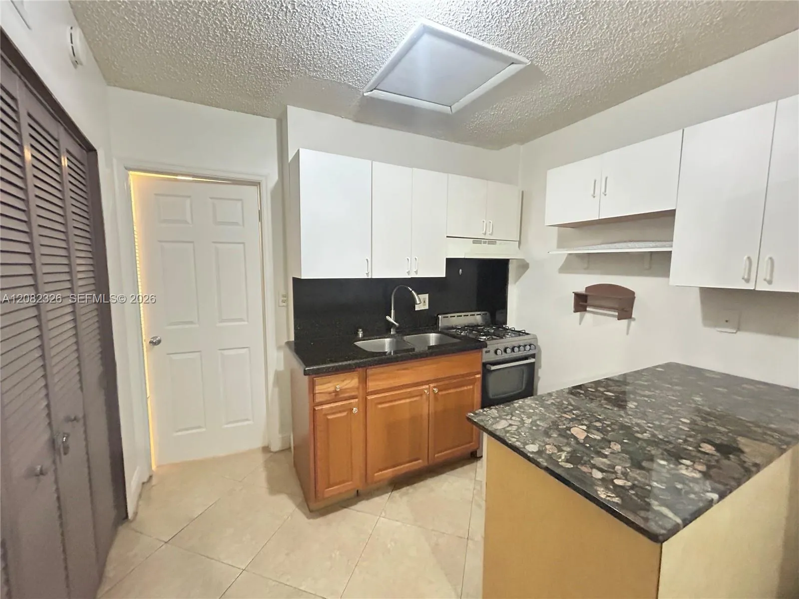 View details of listing 7730 Johnson Street 1, Pembroke Pines, FL 33024 Pembroke Pines with MLS#