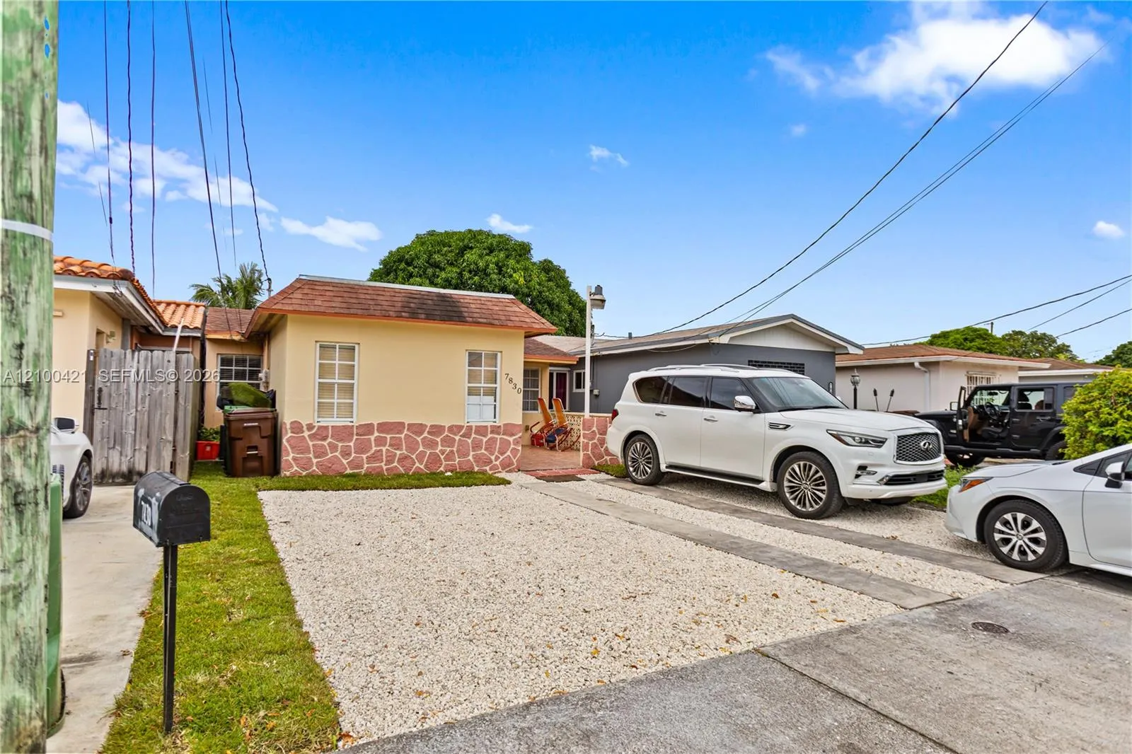 View details of listing 7830 W 8th Avenue, Hialeah, FL 33014 Hialeah with MLS# 