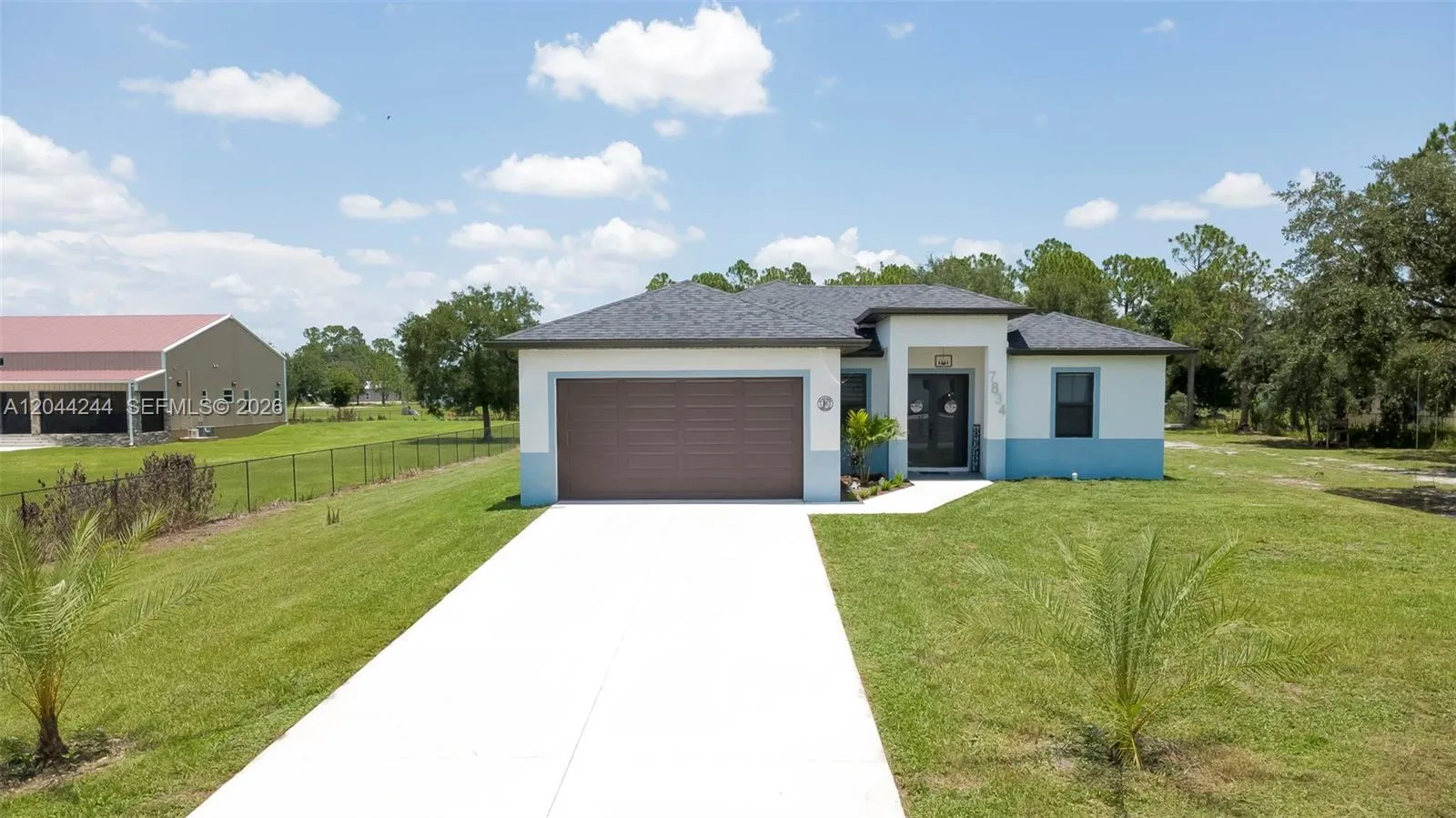 Listing  7834 14th Place, LaBelle, FL 33935, LaBelle, FL 33935