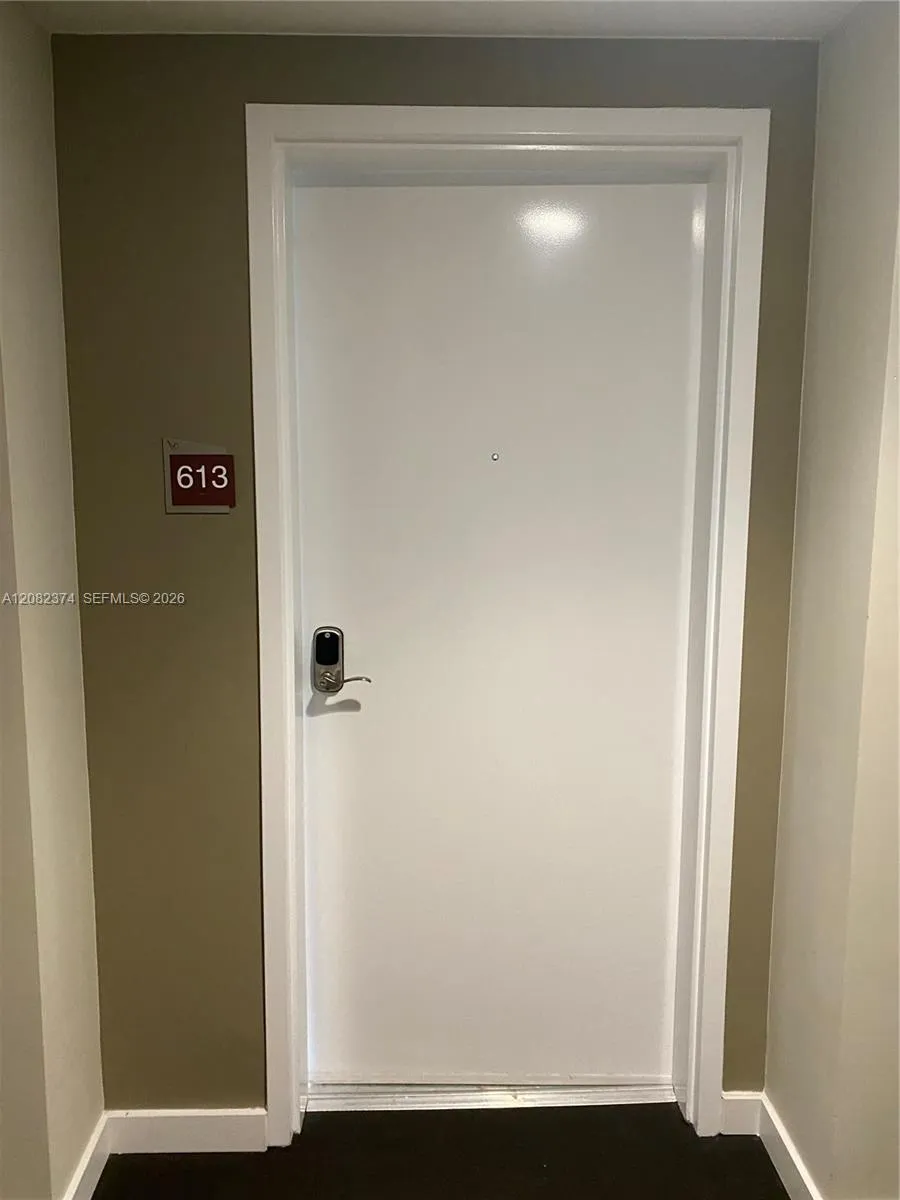 View details of listing 7875 NW 107th Avenue 613, Doral, FL 33178 Doral with MLS#