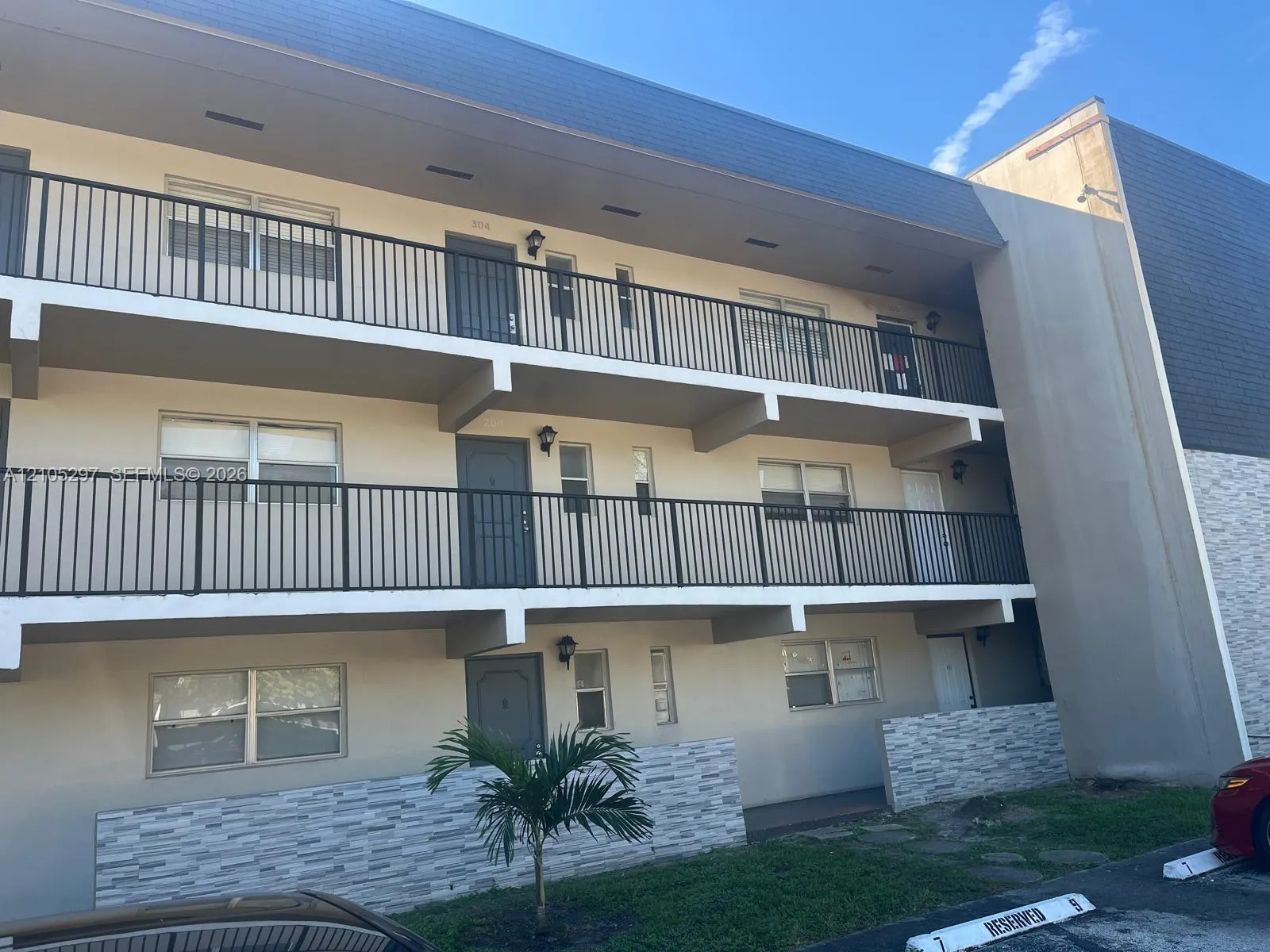 Listing  7910 N Colony Circle N 105, Tamarac, FL 33321, Tamarac, FL 33321