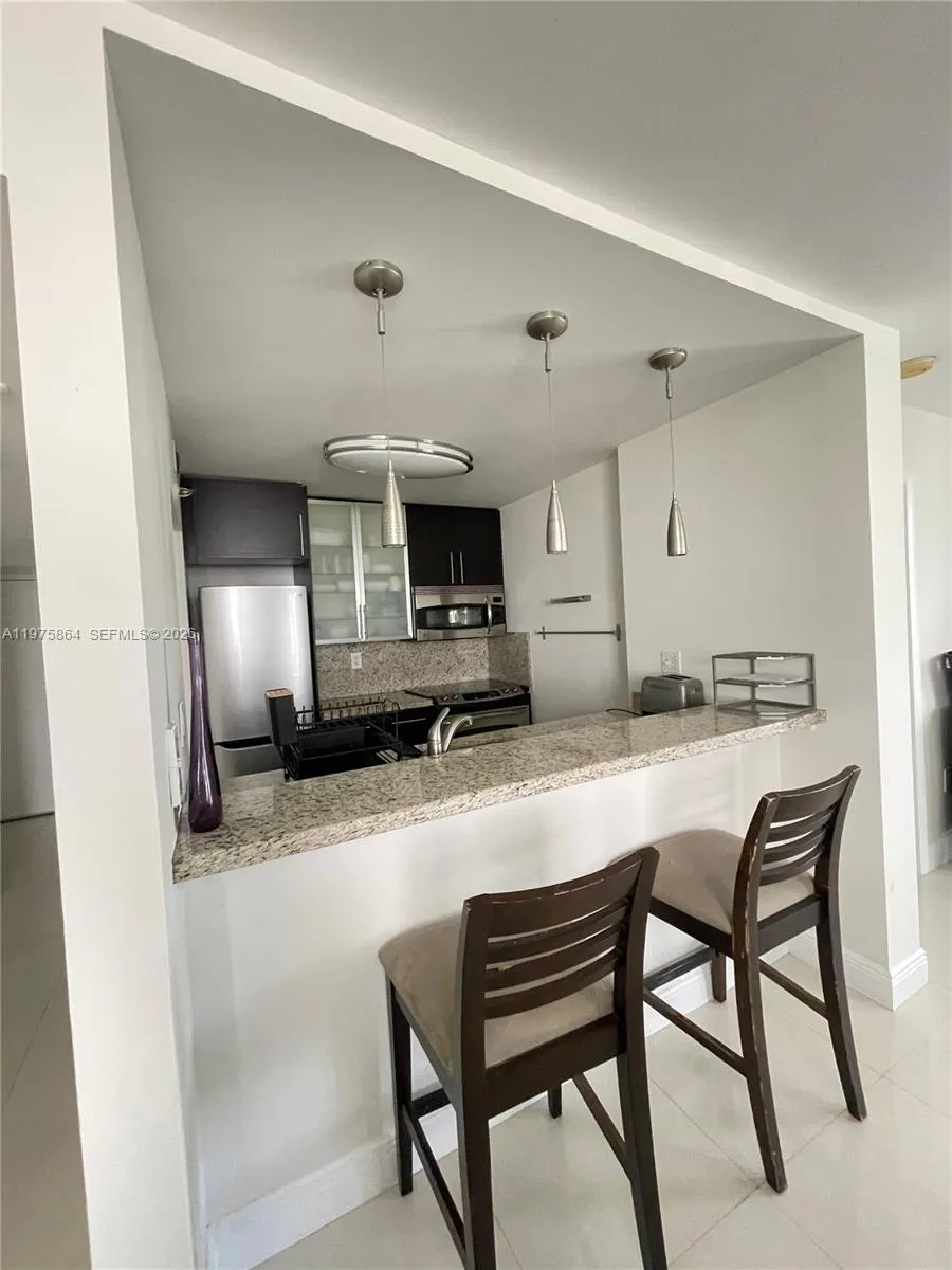 Listing  800 N Miami Avenue E-408, Miami, FL 33136, Miami, FL 33136