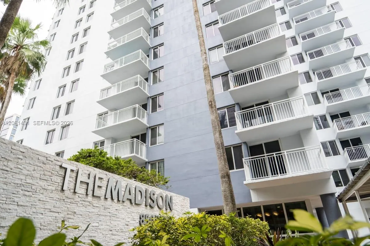 Listing  800 N Miami Avenue E1602, Miami, FL 33136, Miami, FL 33136
