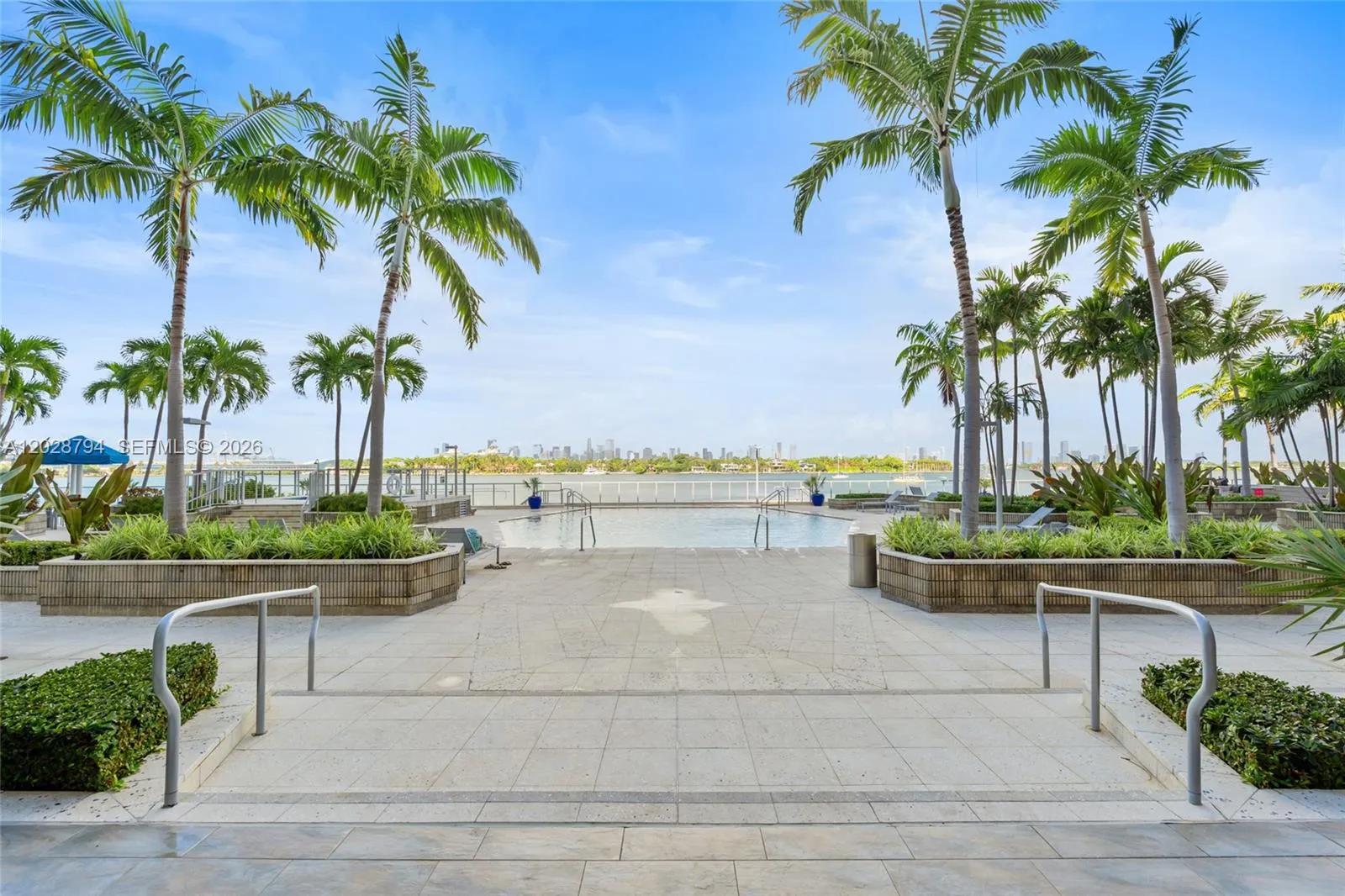 Listing  800 West Avenue 532, Miami Beach, FL 33139, Miami Beach, FL 33139