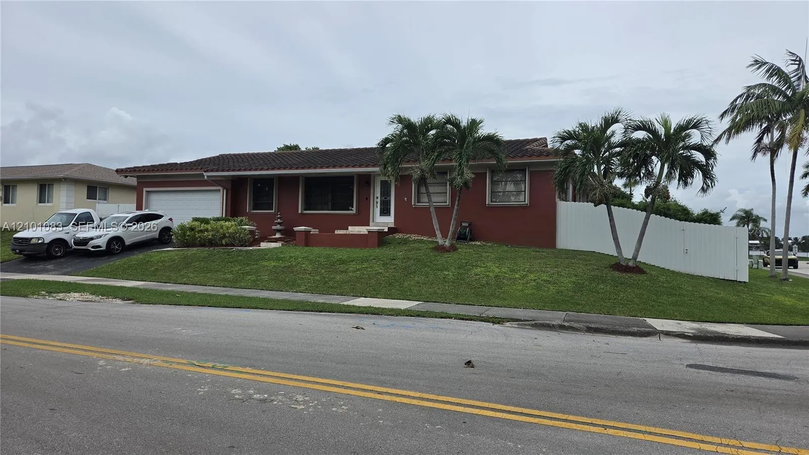View details of listing 8065 SW 205th Terrace, Cutler Bay, FL 33189 Cutler Bay with MLS#