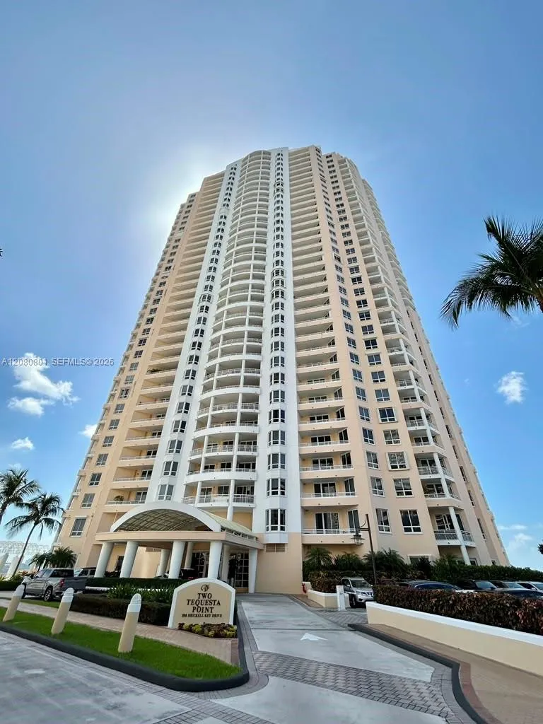 Listing  808 Brickell Key Drive 404, Miami, FL 33131, Miami, FL 33131