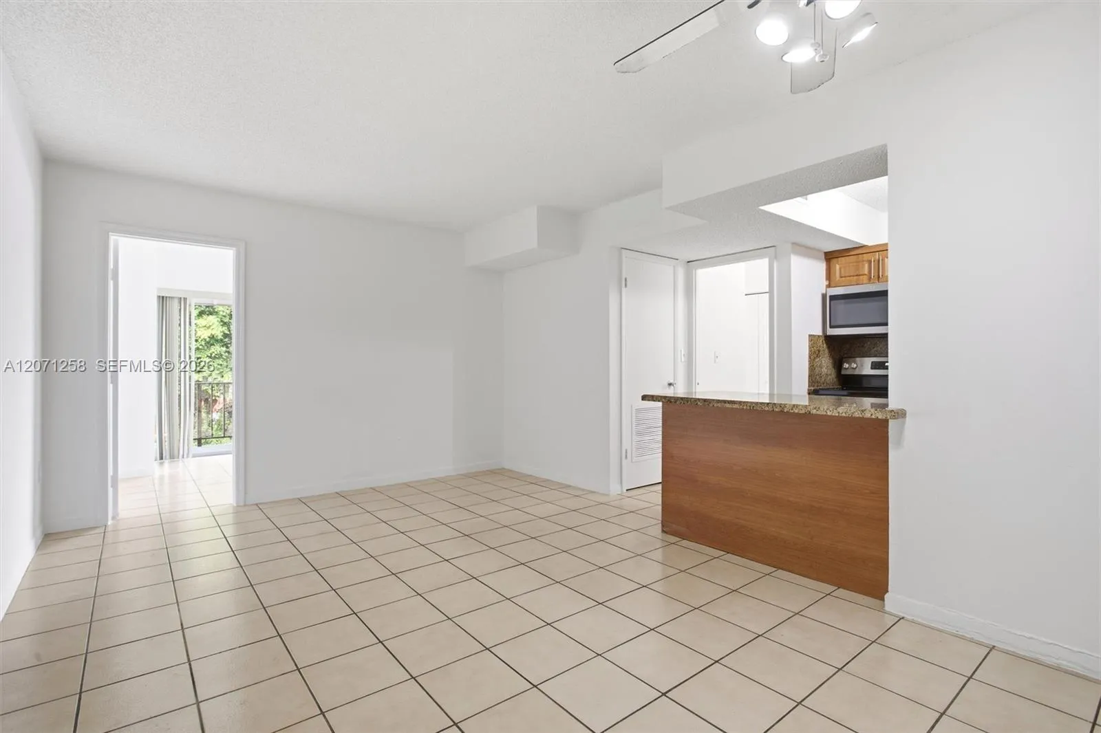 Listing  810 SW 129th Place 209, Miami, FL 33184, Miami, FL 33184