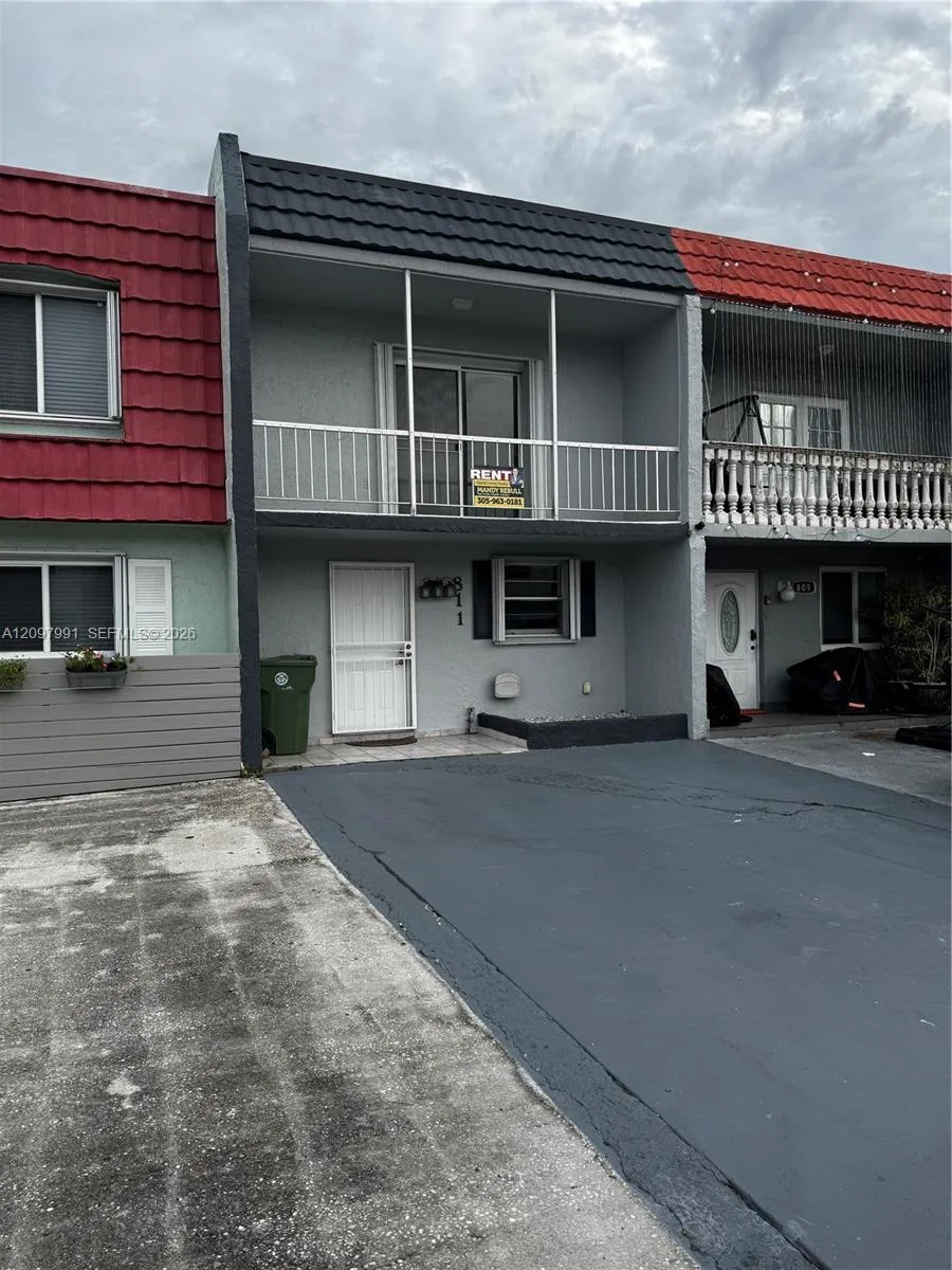 View details of listing 811 W 79th Place 811, Hialeah, FL 33014 Hialeah with MLS# 