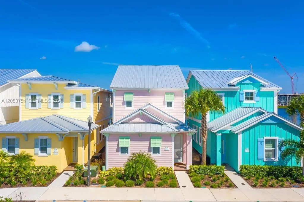 Listing  8117 Surf Street, Kissimmee, FL 34747, Kissimmee, FL 34747