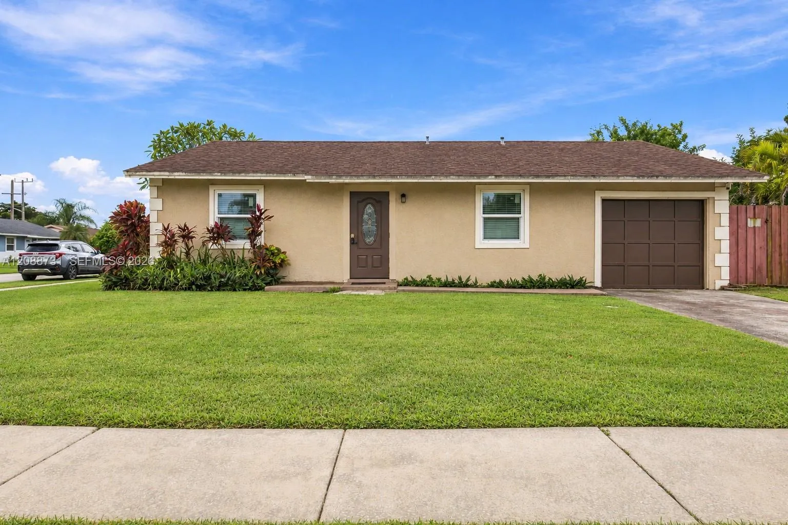 View details of listing 8120 SW 5th Court, North Lauderdale, FL 33068 North Lauderdale with MLS#