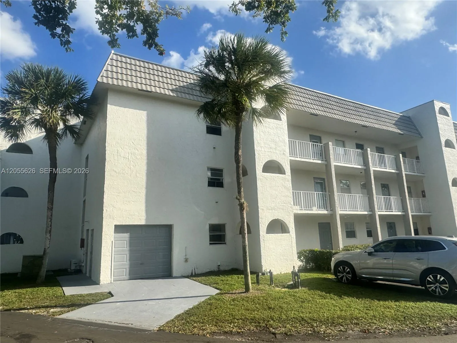 View details of listing 8135 Sunrise Lakes Boulevard 309, Sunrise, FL 33322 Sunrise with MLS#
