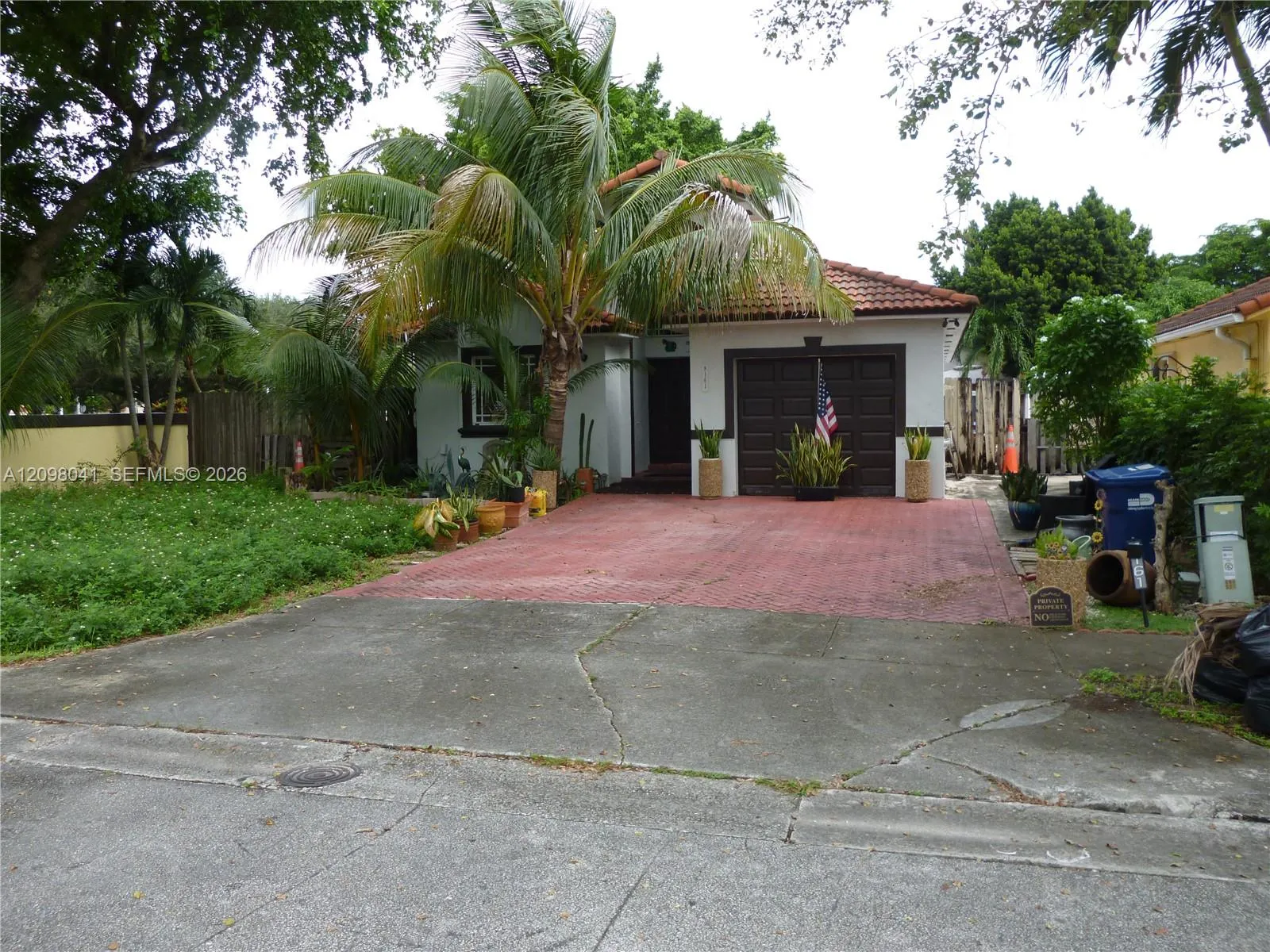 View details of listing 8161 NW 186th Terrace, Hialeah, FL 33015 Hialeah with MLS# 
