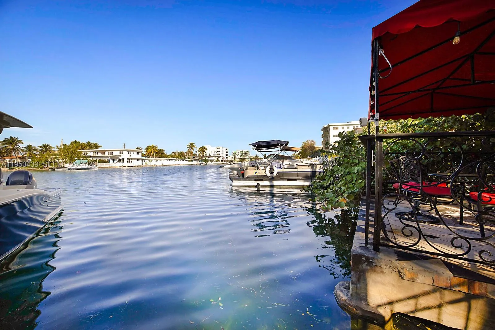 View details of listing 8200 Byron Avenue 2, Miami Beach, FL 33141 Miami Beach with MLS# 