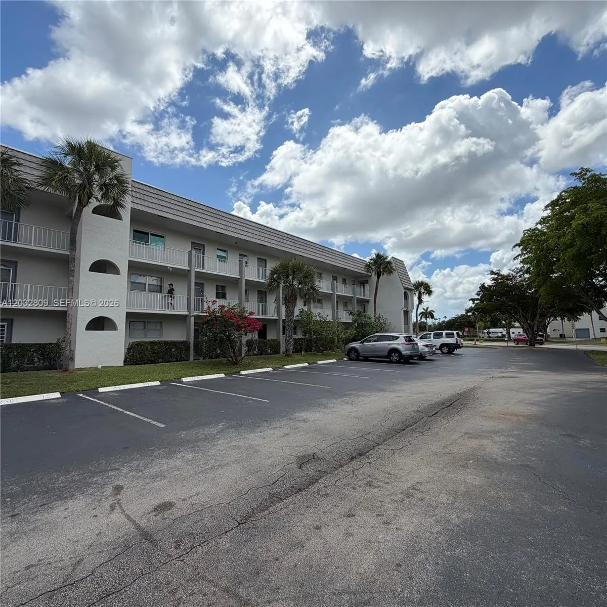 View details of listing 8200 Sunrise Lakes Boulevard 308, Sunrise, FL 33322 Sunrise with MLS#