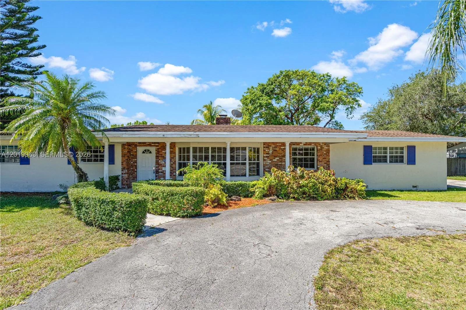 Listing  8200 SW 164th Street, Palmetto Bay, FL 33157, Palmetto Bay, FL 33157