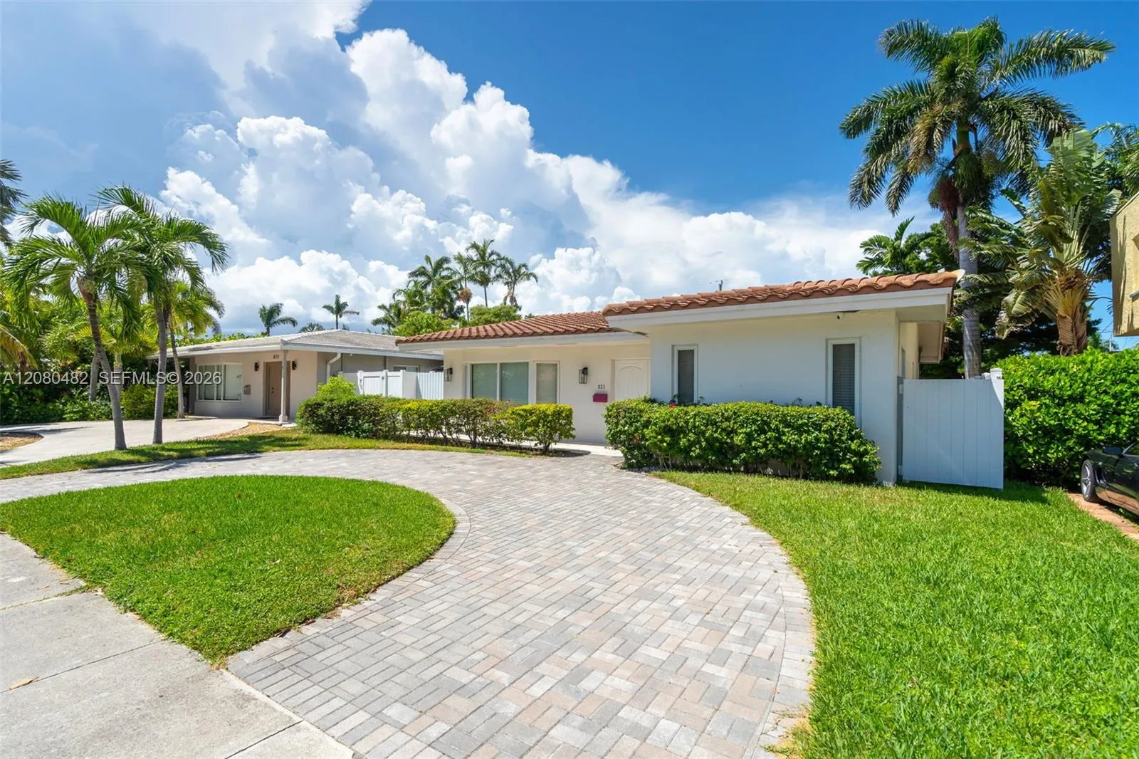 View details of listing 821 Harrison Street 821, Hollywood, FL 33019 Hollywood with MLS# 